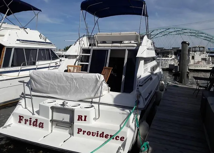 Yacht Stay Providence Marina