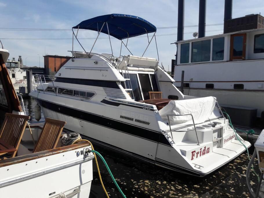 Yacht Marina * Providence